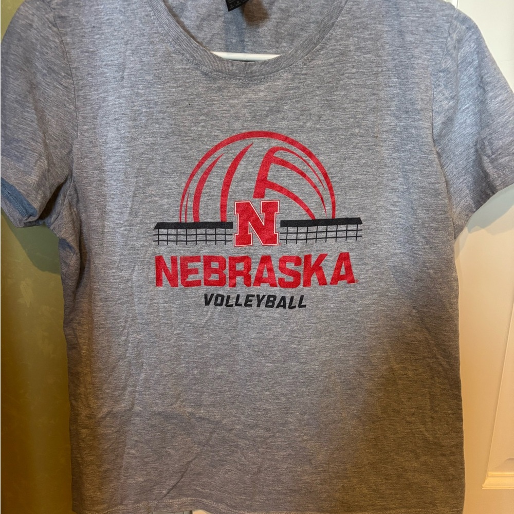 Gildan Big Kids Gray Nebraska Volleyball T-Shirt